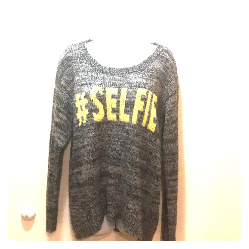 Xhiliration sweater grey xl graphic crew